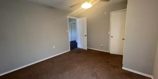 2511 39th Street Gallery 26