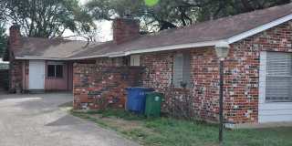 Great 2 Bedroom 1 bath duplex in South Austin Gallery 3