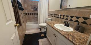 Cute 3 bedroom house in Gallery 14