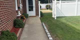 50 Willow Lane Gallery 1