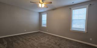 Only 6 Minutes to the USCG Base - 1800+ SqFt, 4Bed, 2Bath Home Gallery 7