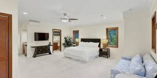 Portlock Oceanfront Estate: Luxury Beachfront Home w/ Pool & Sunset Views Portlock Oceanfront Estate: Luxury Beachfront Home w/ Pool & Sunset Views Gallery 34