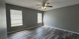 Cottage Style Home in Savannah Trace Gallery 7