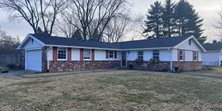 1147 Darby Lane Gallery 1