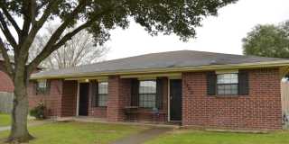 AUGUST 2027 PRE-LEASE Spacious & Affordable 3 Bedroom 2 Bathroom Duplex ON BUS ROUTE Gallery 1