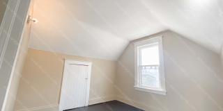 1940 Becker St Gallery 15