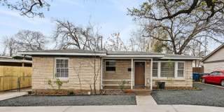 2018 Remodeled 3 bed / 2 bath - wood / tile floors, fenced yard. Hyde Park / Downtown Gallery 27