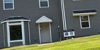 812 North Jackson Avenue Gallery 1
