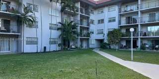 8101 SW 72nd Ave Gallery 15