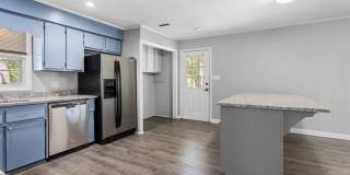 Spacious Brick Home with Modern Upgrades & Huge Fenced Yard in Valdosta! Gallery 18