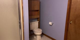 TONS OF SPACE AND STORAGE!! AVAILABLE NOW!! Gallery 11