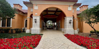 6153 METROWEST Boulevard Gallery 21