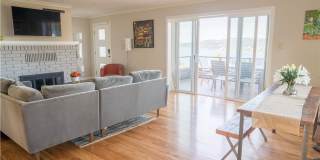 3Bd/2.5Ba Seattle Home Gallery 6
