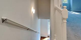407 S OREGON Avenue Gallery 24