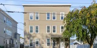 158 Narragansett Blvd Gallery 1