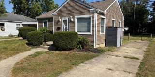 3 bed 1 bath house Gallery 1