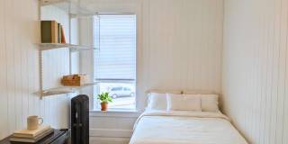 MO1700 Gallery 1