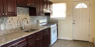 Great 3 Bedroom, 1 1/2 Bath Home! New Kitchen! Spacious Living Area! Fenced Yard! Great 3 Bedroom, 1 1/2 Bath Home! New Kitchen! Spacious Living Area! Fenced Yard! Gallery 1