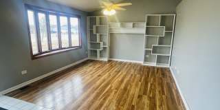 6906 Townsend Boulevard Gallery 2