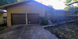 4 Bedroom home with a 2 car garage on the East Side for $1595! Gallery 1