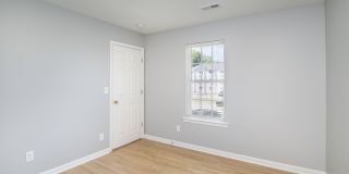 4206 Wilson Lane Gallery 21