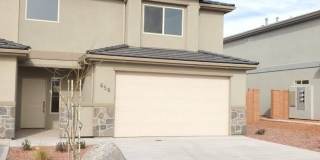 Three Bedroom Red Mountain Vista Town Home Gallery 1