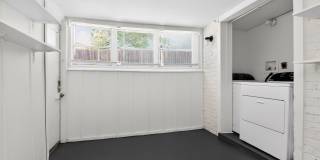 Lovely Two Bedroom Condo in Cotswold! Gallery 11