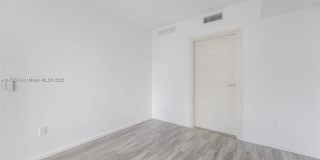801 South Miami Avenue Gallery 20