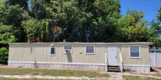 Two-Bedroom Home in Winter Haven Gallery 1