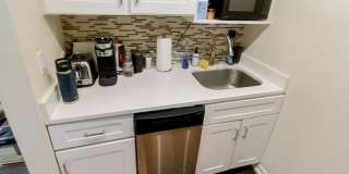 2520 W Leland Gallery 17