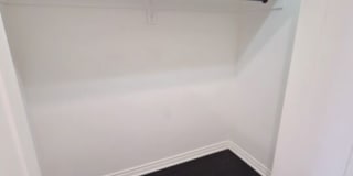 351 S Detroit St Gallery 26
