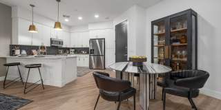 Aura Uptown Gallery 1