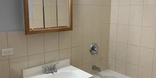 2530 W Foster Ave Gallery 7