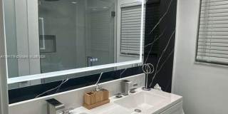 541 SE 17th Ave Gallery 16