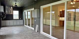 Massive 4 Bed 3 Bath on 2.64 acres in Ace Acres Gallery 46