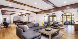 Mission Hills Gallery 33
