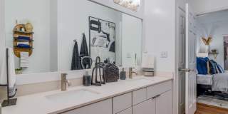 Jefferson at the Perimeter Apartments Gallery 7