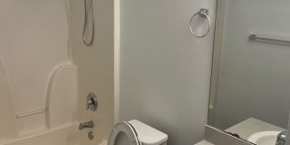 Room in 3 Bedroom Home at Tennyson Dr Gallery 10