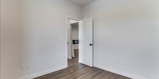 Beautiful Four Bedroom, Two Bathroom Falcon Falls Gallery 17