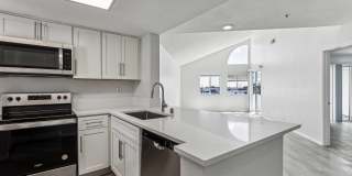 Newport Palms Apartments Gallery 12