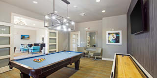 Woodmont Place Gallery 17