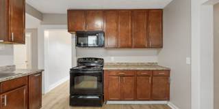 2005 Aberdeen Ave Gallery 21