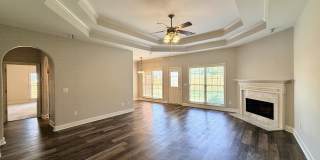 5004 Hunter Ln Gallery 2