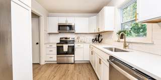 4 bedroom/ 3 bath-Beautiful Rehabbed home for rent - - Rent $3200 - 8340 Riggs Overland Park KS 66212 Gallery 7
