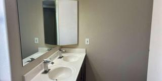 15822 N 5th Avenue Gallery 31