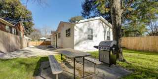 4731 Spruce Street Gallery 33