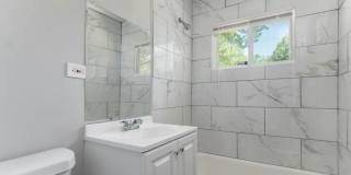 Charming 3 Bed / 1 Bath Home with 1-Car Garage in South Kansas City! Gallery 11