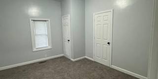 Updated 2 Bed 2 Bath Near Downtown Gallery 1