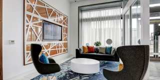 Solaire 7077 Woodmont Gallery 8