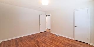 COMING SOON! Cutest 2/1 Bungalow in Hapeville - Housing Vouchers Accepted Gallery 16